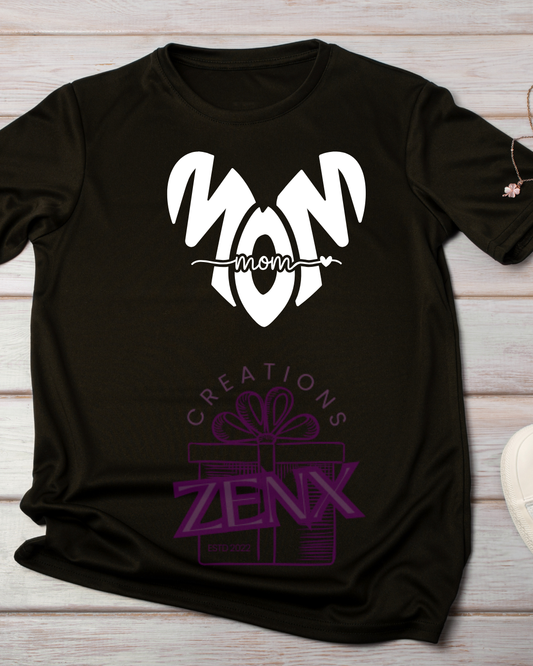 Mom Bold Heart Graphic T-Shirt — Black